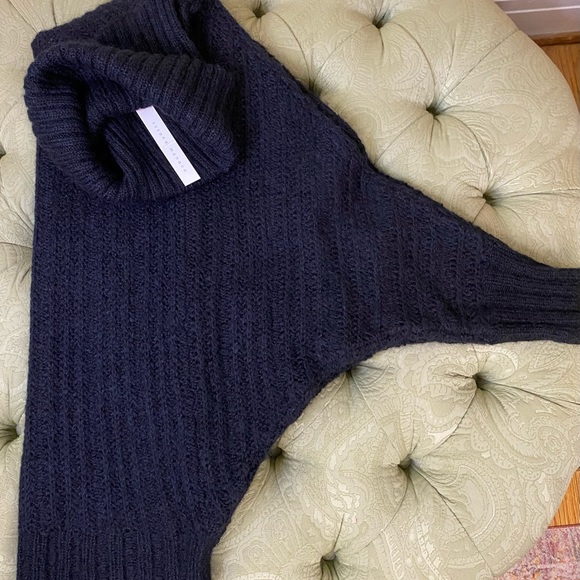Susana Monaco Cowl Neck Sweater Size M/L Black Very Soft NWT Retail $125 - Picture 6 of 12